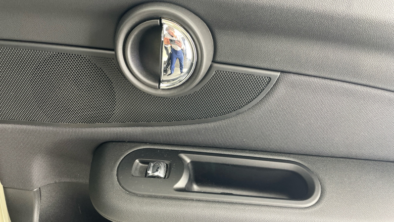 MINI Clubman 1.5 Cooper 6dr Petrol Estate